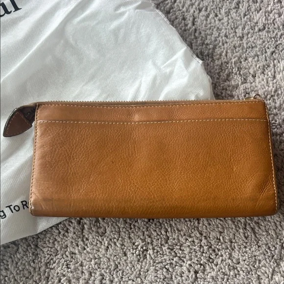 Marc Jacobs Tan Leather Wallet with Gold Accents - Picture 2 of 4